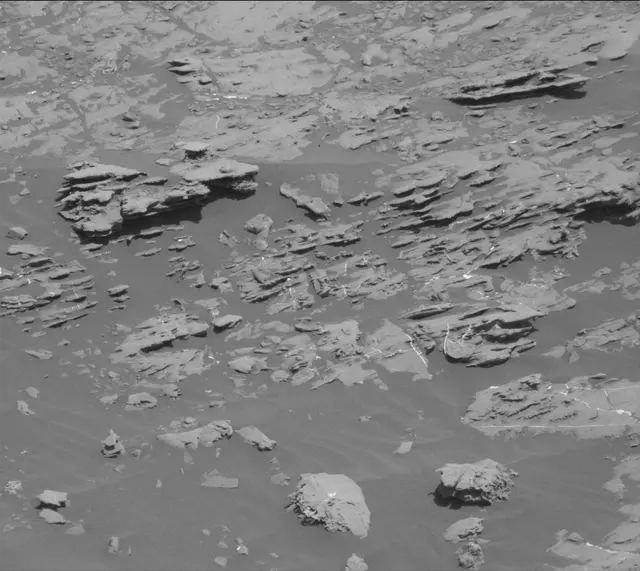 Sol 1870: Mast Camera (Mastcam)
