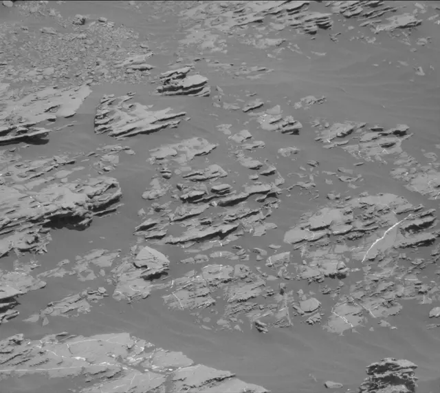 Sol 1870: Mast Camera (Mastcam)