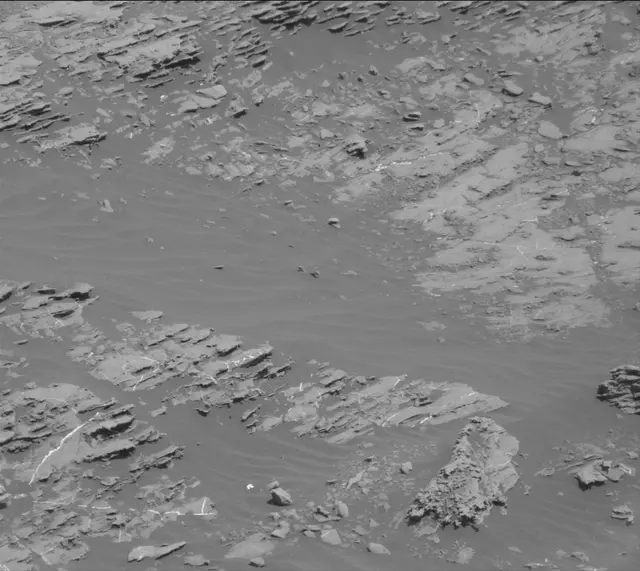 Sol 1870: Mast Camera (Mastcam)