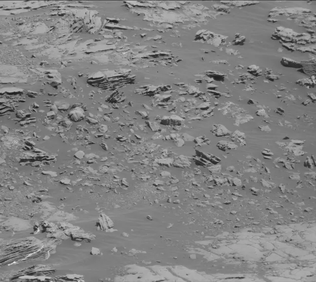Sol 1870: Mast Camera (Mastcam)