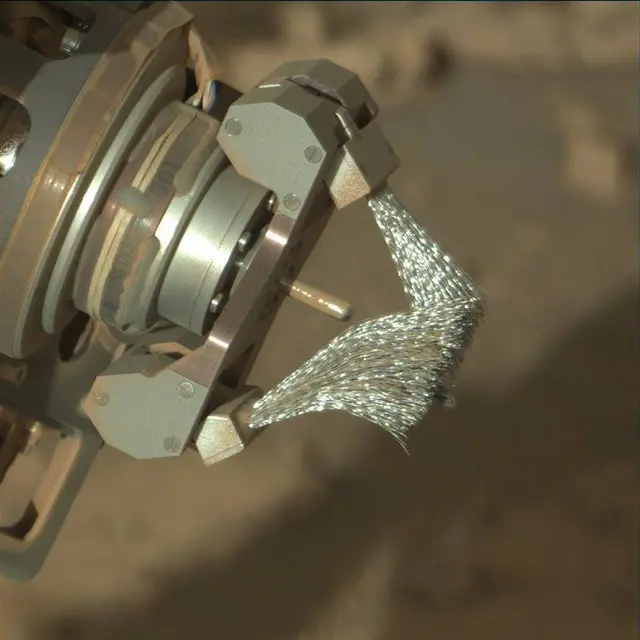 Sol 1870: Mast Camera (Mastcam)