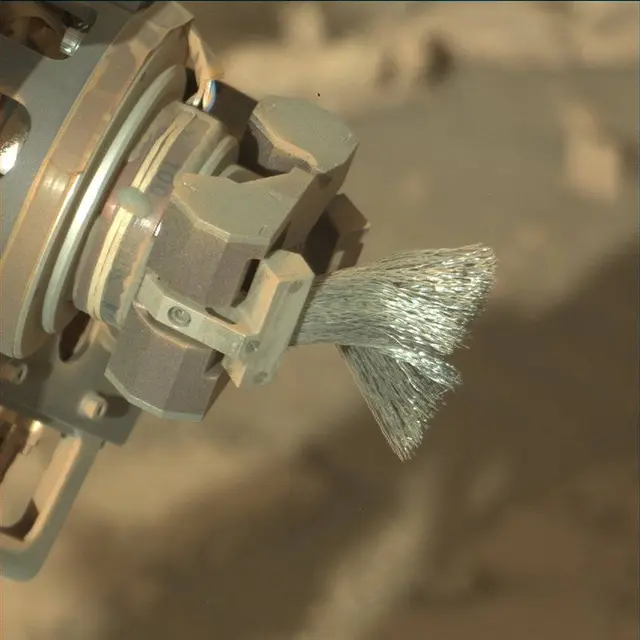 Sol 1870: Mast Camera (Mastcam)