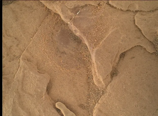 Sol 1870: Mars Hand Lens Imager (MAHLI)