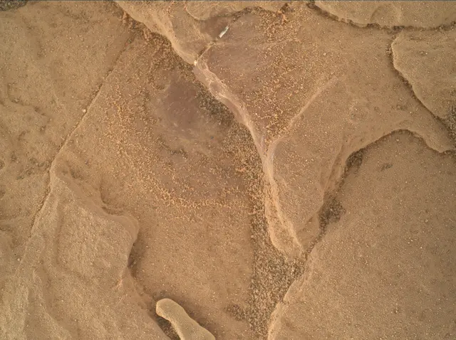 Sol 1870: Mars Hand Lens Imager (MAHLI)