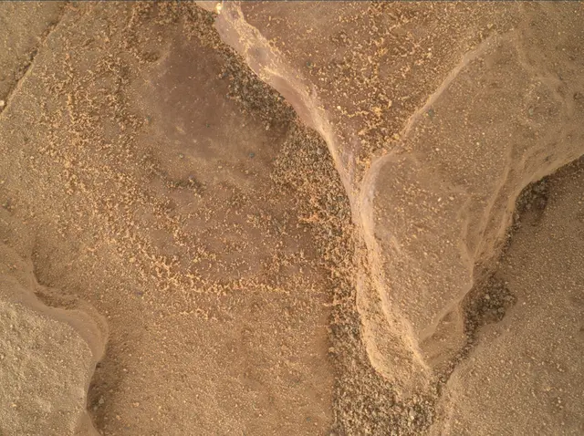 Sol 1870: Mars Hand Lens Imager (MAHLI)