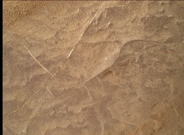 Sol 1870: Mars Hand Lens Imager (MAHLI)