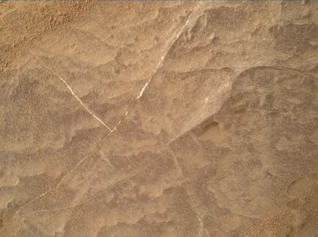Sol 1870: Mars Hand Lens Imager (MAHLI)