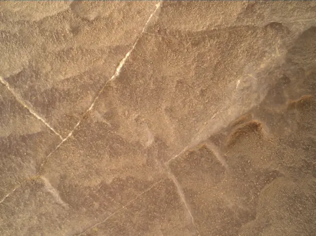 Sol 1870: Mars Hand Lens Imager (MAHLI)