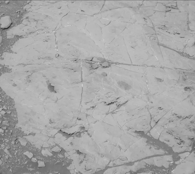 Sol 1871: Mast Camera (Mastcam)