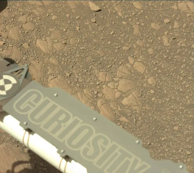 Sol 1871: Mast Camera (Mastcam)