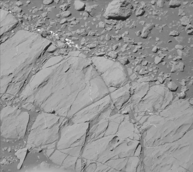 Sol 1872: Mast Camera (Mastcam)