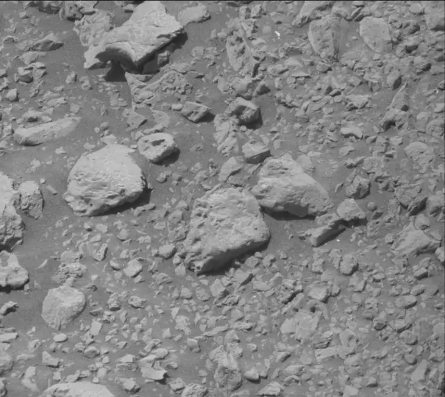 Sol 1872: Mast Camera (Mastcam)