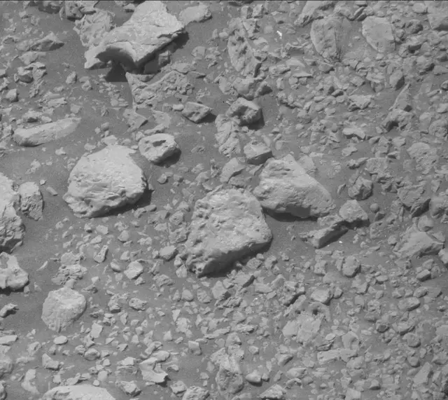 Sol 1872: Mast Camera (Mastcam)