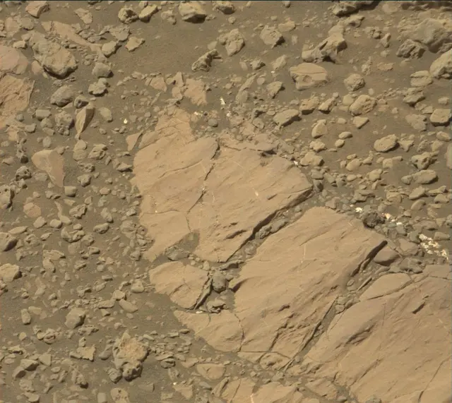 Sol 1873: Mast Camera (Mastcam)