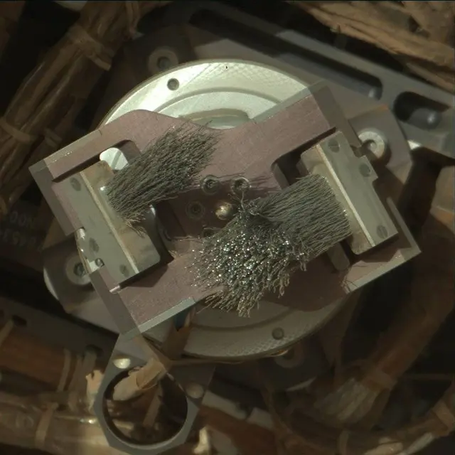 Sol 1875: Mast Camera (Mastcam)
