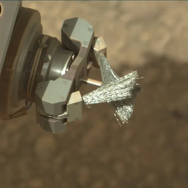 Sol 1875: Mast Camera (Mastcam)
