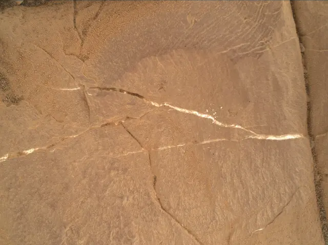 Sol 1875: Mars Hand Lens Imager (MAHLI)