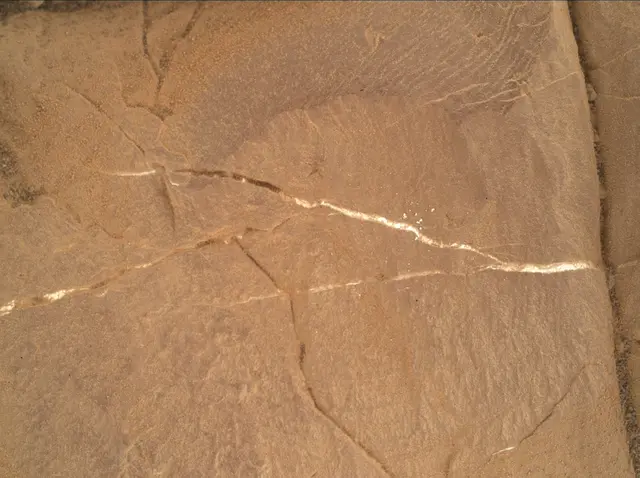 Sol 1875: Mars Hand Lens Imager (MAHLI)