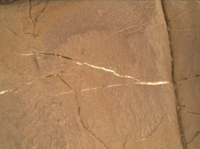 Sol 1875: Mars Hand Lens Imager (MAHLI)