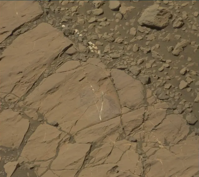 Sol 1876: Mast Camera (Mastcam)