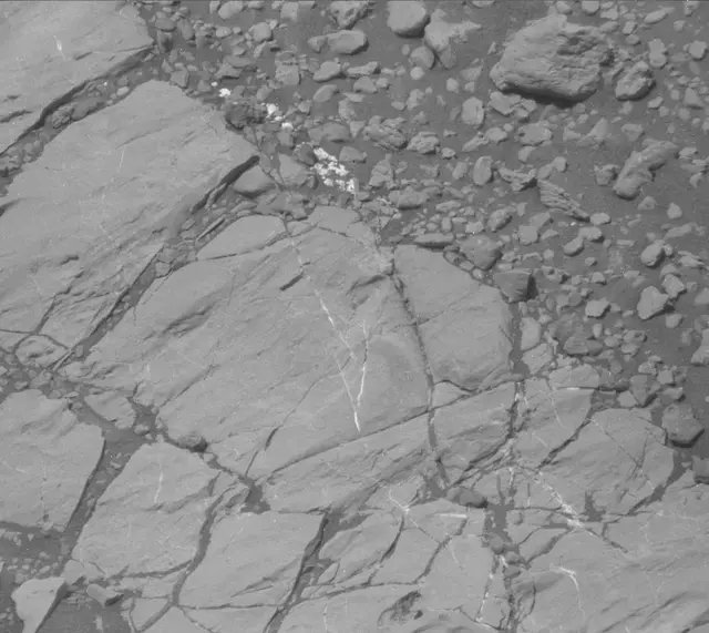 Sol 1876: Mast Camera (Mastcam)