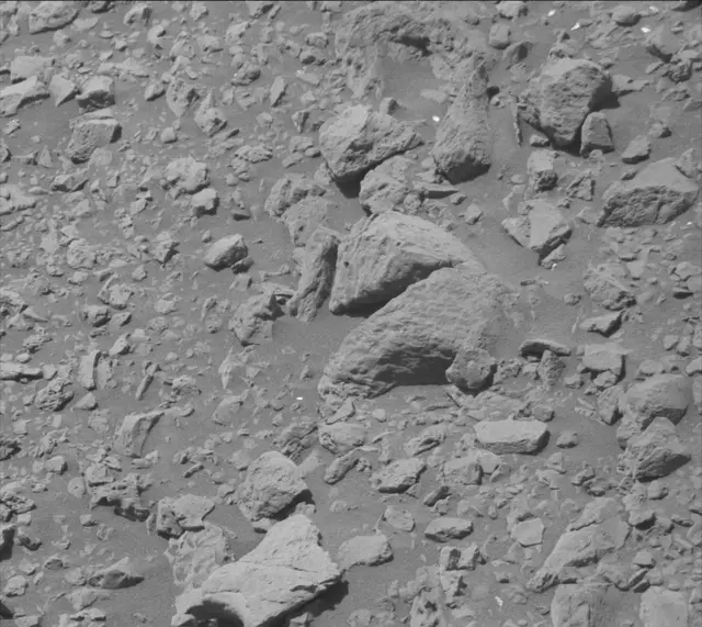 Sol 1876: Mast Camera (Mastcam)