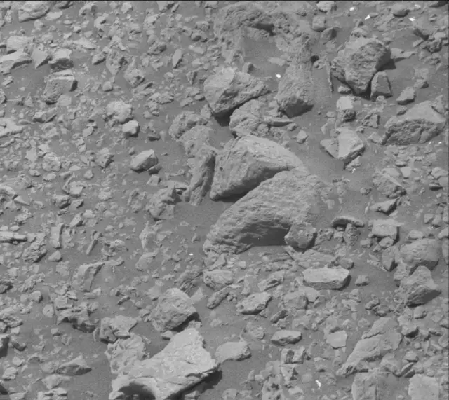 Sol 1876: Mast Camera (Mastcam)