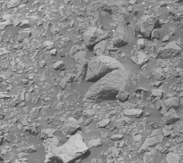 Sol 1876: Mast Camera (Mastcam)