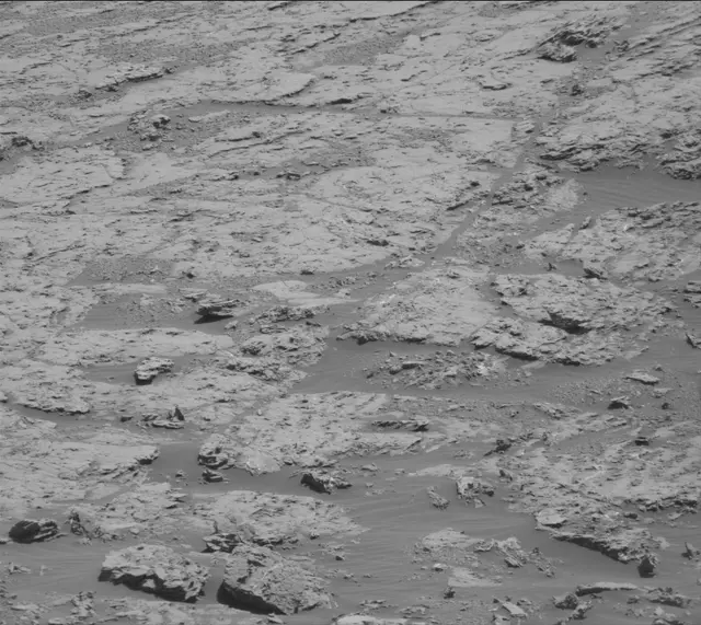 Sol 1876: Mast Camera (Mastcam)