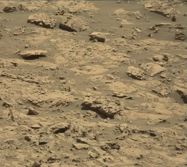 Sol 1876: Mast Camera (Mastcam)