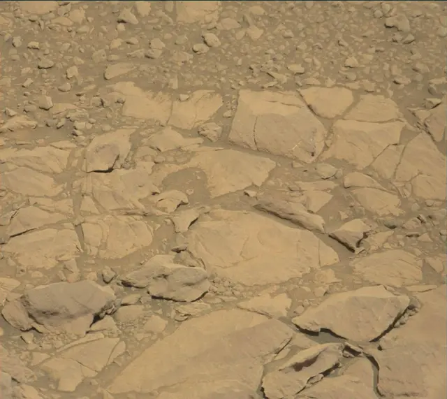 Sol 1876: Mast Camera (Mastcam)