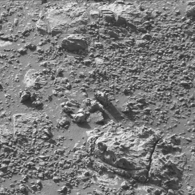 Sol 1877: Mast Camera (Mastcam)