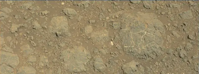 Sol 1879: Mast Camera (Mastcam)