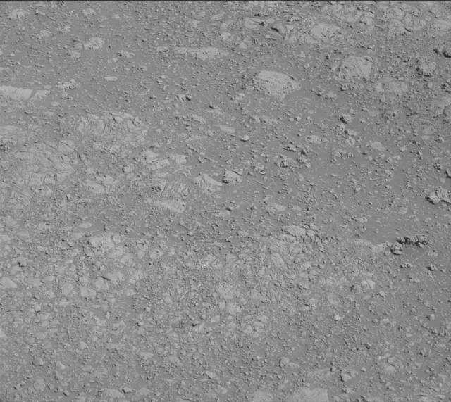 Sol 1879: Mast Camera (Mastcam)