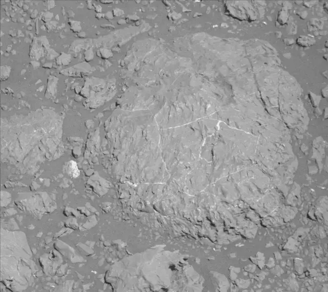Sol 1879: Mast Camera (Mastcam)
