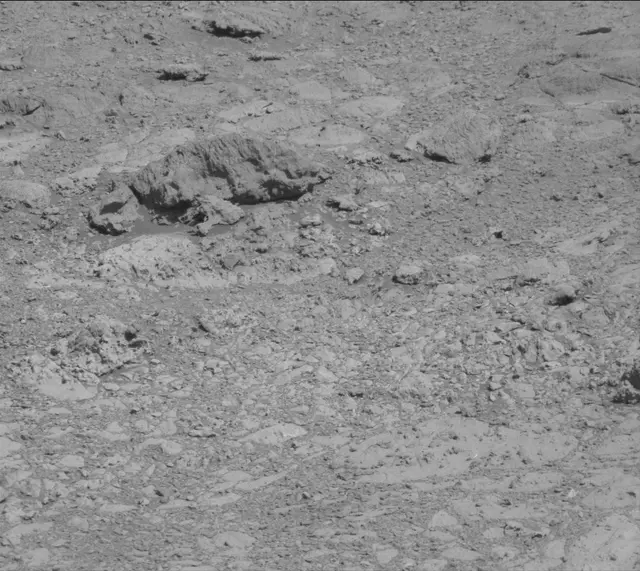 Sol 1879: Mast Camera (Mastcam)