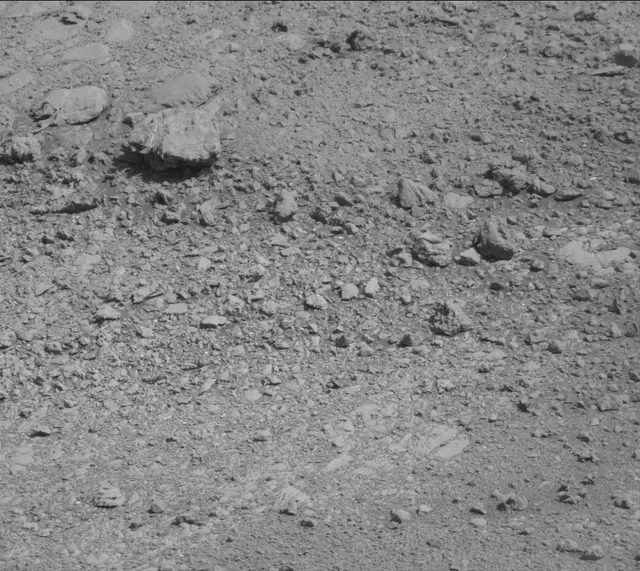 Sol 1879: Mast Camera (Mastcam)