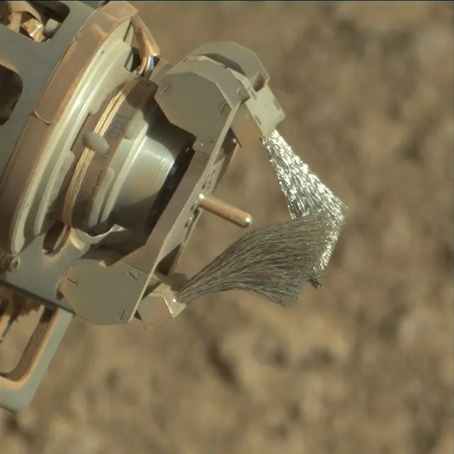Sol 1879: Mast Camera (Mastcam)