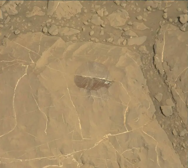Sol 1881: Mast Camera (Mastcam)