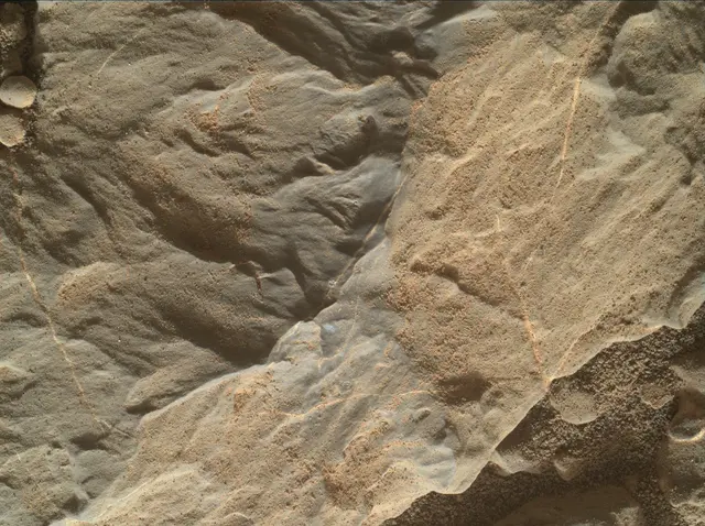 Sol 1881: Mars Hand Lens Imager (MAHLI)