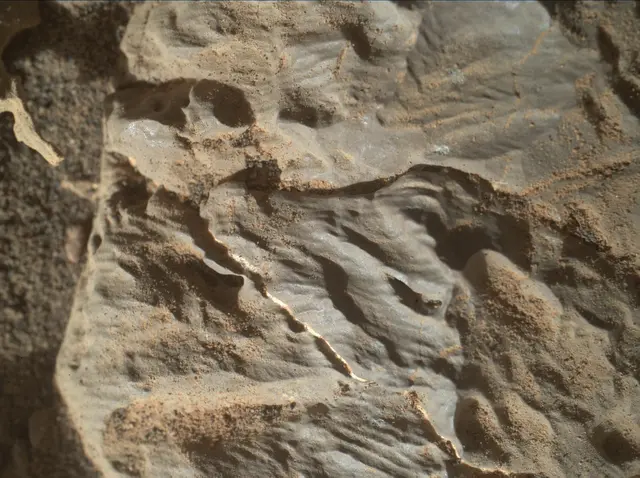 Sol 1886: Mars Hand Lens Imager (MAHLI)