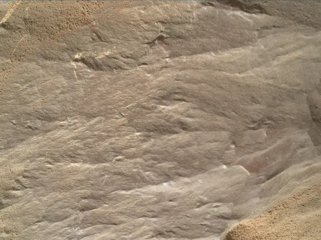 Sol 1886: Mars Hand Lens Imager (MAHLI)