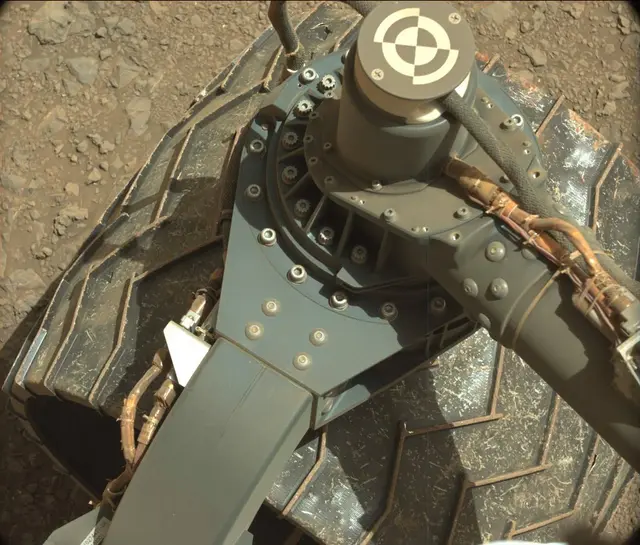Sol 1887: Mast Camera (Mastcam)