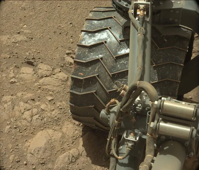 Sol 1887: Mast Camera (Mastcam)