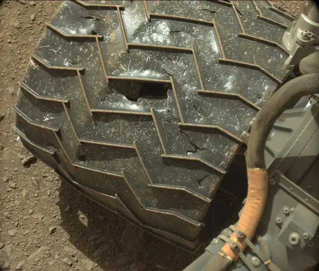 Sol 1887: Mast Camera (Mastcam)