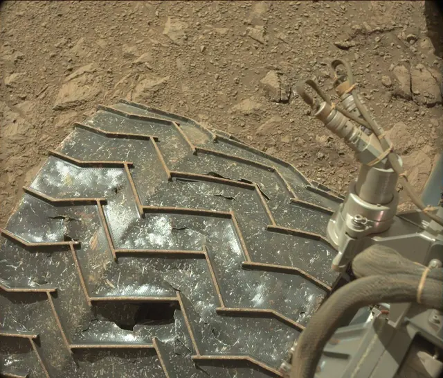 Sol 1887: Mast Camera (Mastcam)