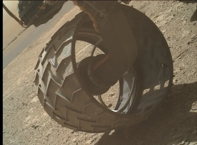 Sol 1887: Mars Hand Lens Imager (MAHLI)