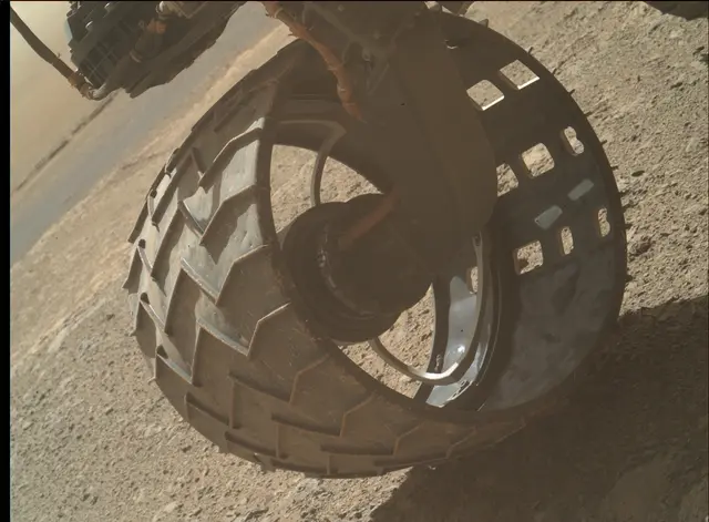 Sol 1887: Mars Hand Lens Imager (MAHLI)