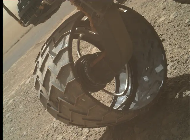 Sol 1887: Mars Hand Lens Imager (MAHLI)