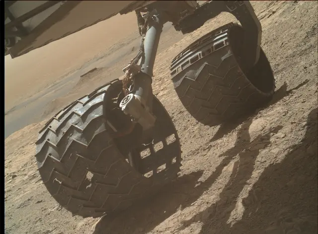 Sol 1887: Mars Hand Lens Imager (MAHLI)